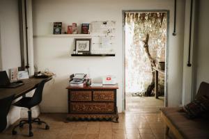 west room at Semadi Living