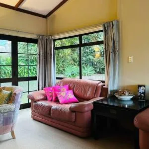 Peaceful Green Bay Charmer - Cornwallis