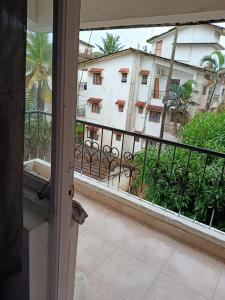 Ronnes Little Baga service apartments