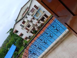Ronnes Little Baga service apartments