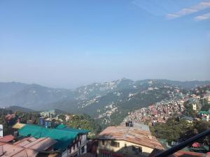 Valleyview Open Balcony Near Ridge Mall Shimla