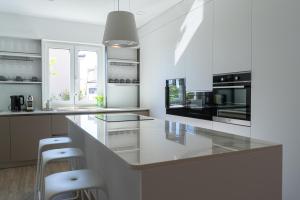 Villa Kortus - private pool&700mbeach