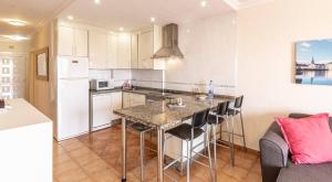 Seaside Escape 2bed by Dream Homes Tenerife