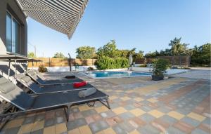 3 Bedroom Awesome Home In Donje Rastane