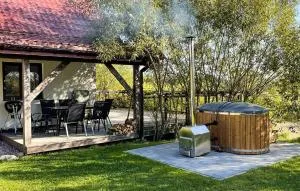 Pet Friendly Home In Szarejki With Wifi - Kowale Oleckie