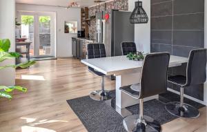 Awesome Home In Tomelilla With Wifi