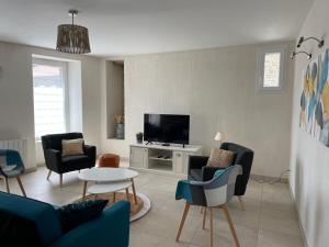 Maisons de vacances Gite La Petite Renaudiere - proche parc du Puy du F : photos des chambres