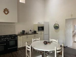Maisons de vacances Gite La Petite Renaudiere - proche parc du Puy du F : photos des chambres