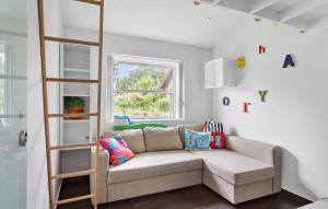 3 Bedroom Amazing Home In Rødby