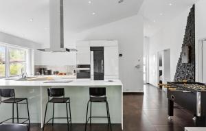 3 Bedroom Amazing Home In Rødby