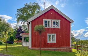 Beautiful Home In Ydre With Wifi