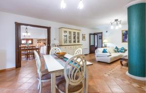 Cozy Home In Partinico