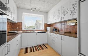 Stunning Home In Nørre Nebel With Wifi