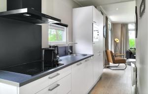 2 Bedroom Gorgeous Home In Hellendoorn