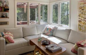 2 Bedroom Stunning Home In Gräddö