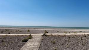 La Vigie: Sérénité en Bord de Mer