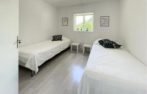 2 Bedroom Stunning Home In Ljungby