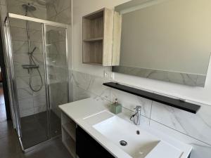 Villas Maison avec jacuzzi et sauna : photos des chambres