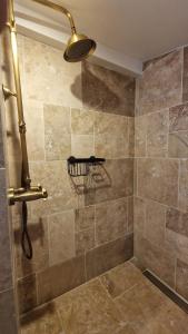 KÄBANE 81, Lodge avec spa au bord de leau