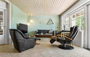 Stunning Home In Ranum With Wifi