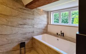 Lovely Home In Lubniewice With Wifi