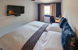 Lovely Home In Lubniewice With Wifi