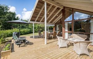 3 Bedroom Beautiful Home In Løgstør