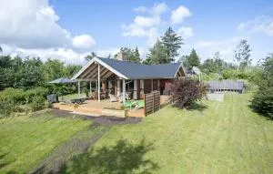 3 Bedroom Beautiful Home In Løgstør - Løgstør