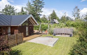 3 Bedroom Beautiful Home In Løgstør