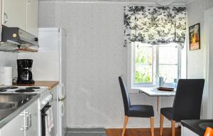 2 Bedroom Awesome Home In Kristinehamn