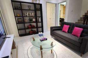 Jk Home Borneo 96 18Pax 6BedR 6BathR 3Carparks