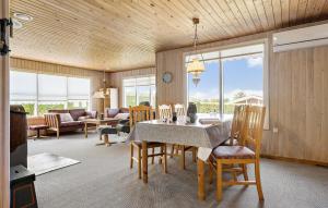 3 Bedroom Lovely Home In Bogense