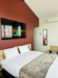 波尔多机场伍德酒店 - 伊斯内斯