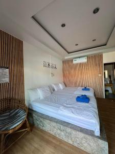 Baancaptainhook pool kohlarn