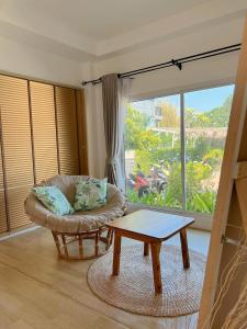 Baancaptainhook pool kohlarn