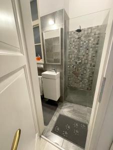 Junior Orange Apartment next to Danube