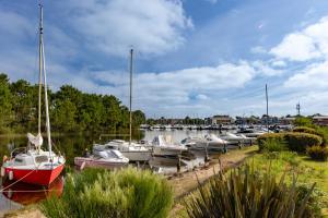Maisons de vacances Petite maison rustique et atypique : photos des chambres