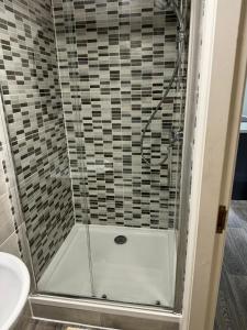 2 Bed Apartment Scarisbrick Street Ormskirk - Rooms by Vici