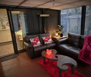 Arias Farm 2 bedroom Tiny Home with breakfast and shared spa - 罗托鲁瓦