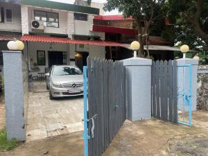 Blue Heaven- Lonavala 2 Bhk with private pool!