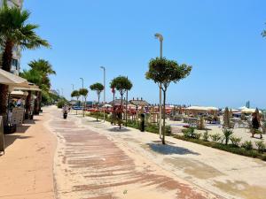 Appartment on the Beach with Sea view