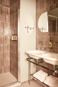 Hotels DOMAINE LE MEZO : Maison 2 Chambres