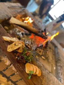 Hotels Hotel des Pyrenees : photos des chambres