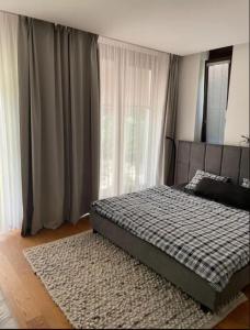 Prestige Living, 2BR Luxury Apartment, Koliba location, free parking