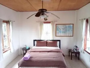 Shanti Homestay - Olean