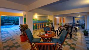 TreeHouse Blue, Hotel & Serviced Apartments