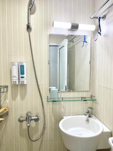 Hidden Paradise Apartment- 3 bedrooms -3 floors