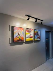 Travelbee Business Inn