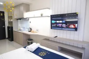 Royal Suites Studio 11QX - Citra Plaza Nagoya - Tanjunguma