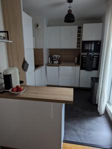 Prox Stade France appart 2P Chaleureux